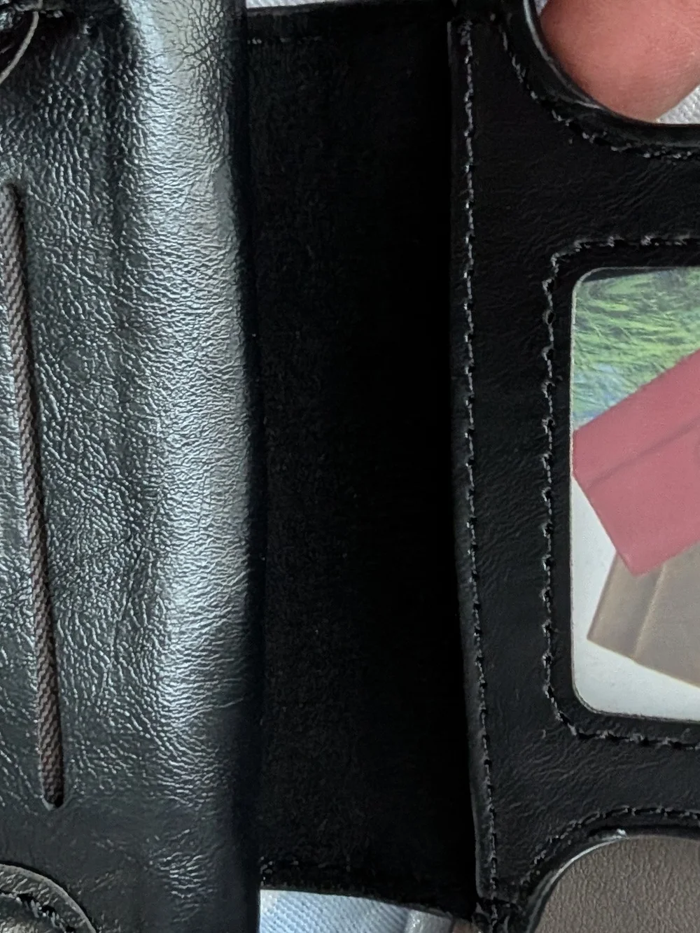 Source Unknown Black Leather Key & Card Holder with Red Shield Cross